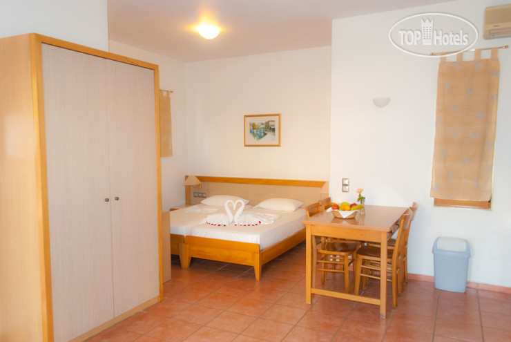 New photos from tourists Vagia Mare 3*
