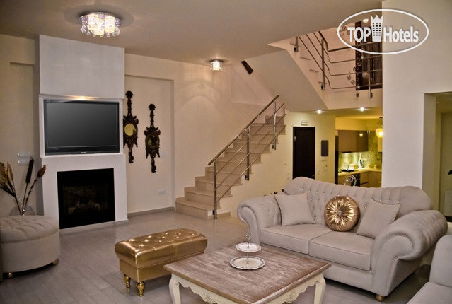 New photos from tourists Marrie Villa