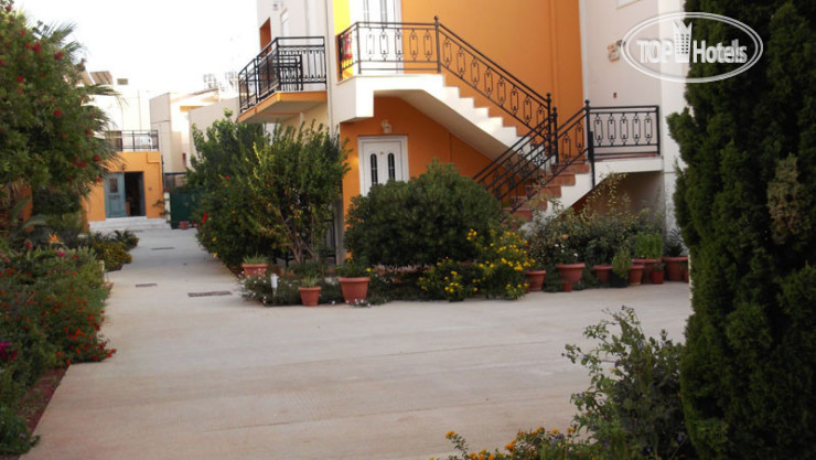 New photos from tourists Oreia Hotel 2*