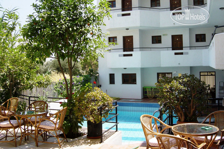 Hotelier's photos Elina Apartments