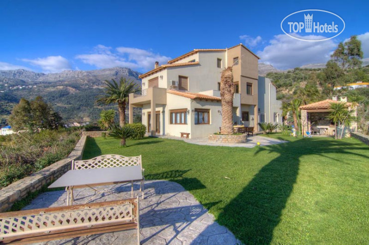Hotelier's photos Ellis Studios & Villas