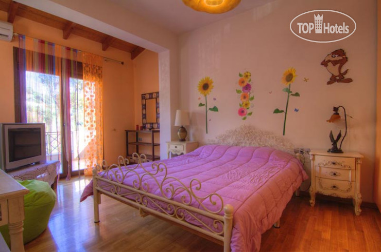 New photos from tourists Ellis Studios & Villas