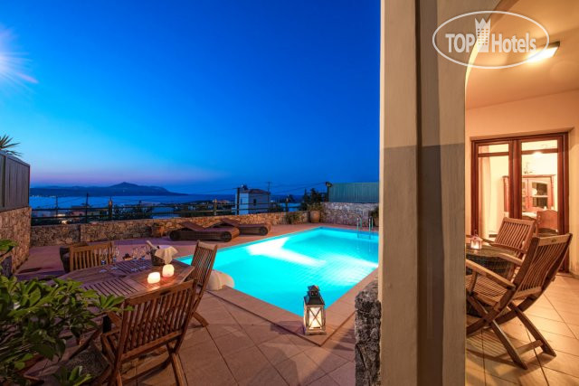 New photos from tourists Trinity Villas