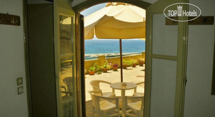 New photos from tourists Stelios
