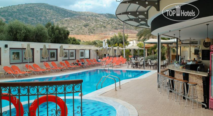New photos from tourists Bella Elena Apartments