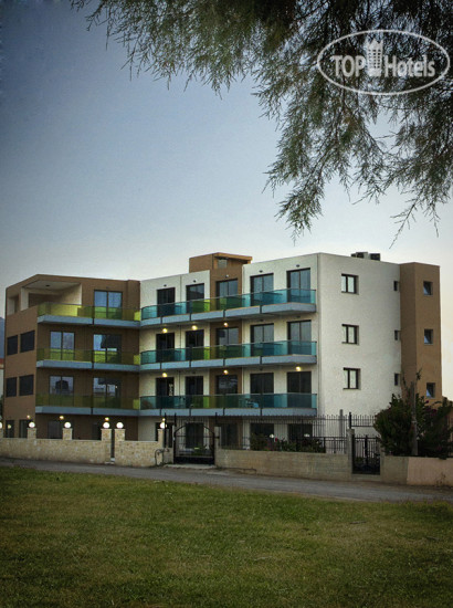 Hotelier's photos Crystal Bay Hotel 3*