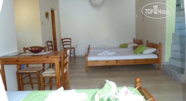New photos from tourists Seashell Apartments