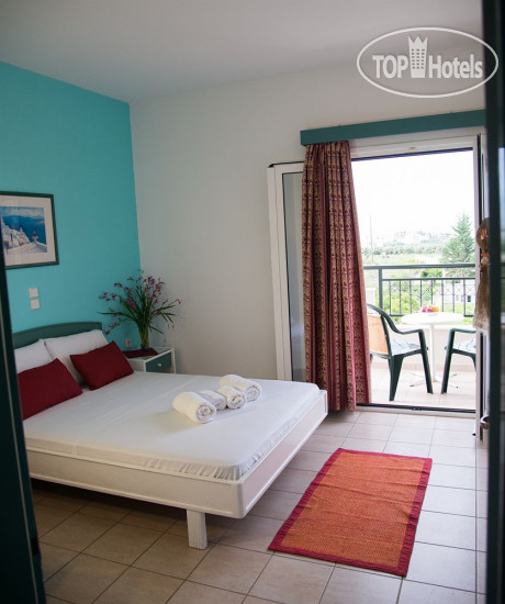 New photos from tourists Theoni Apartments