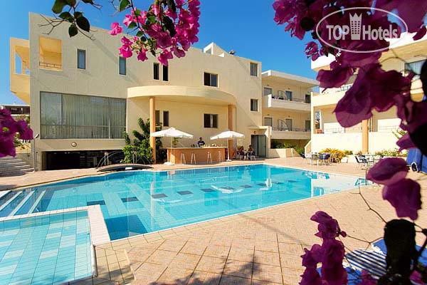 New photos from tourists Atlantica Yakinthos 3*