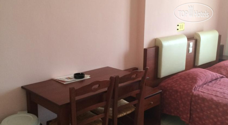 New photos from tourists Ariadni Palace