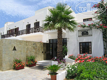 New photos from tourists Geraniotis Beach 4*