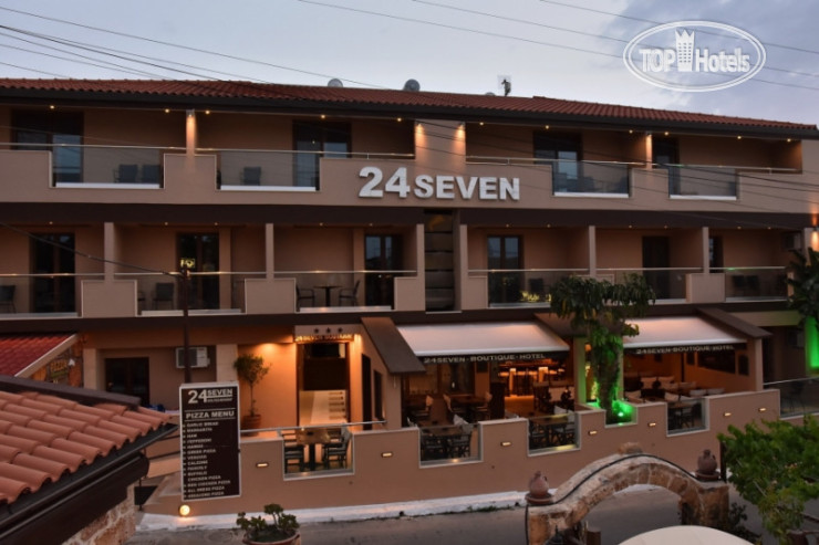 Hotelier's photos 7 Days Studios & Apts 3*