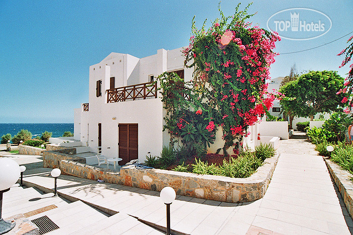 New photos from tourists Maritimo Beach Hotel 4*