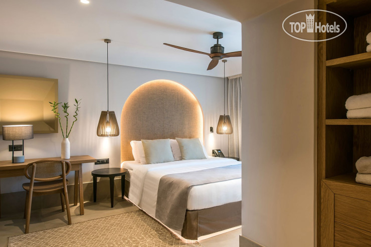 Hotel photo Paralos Venus Suites 5*