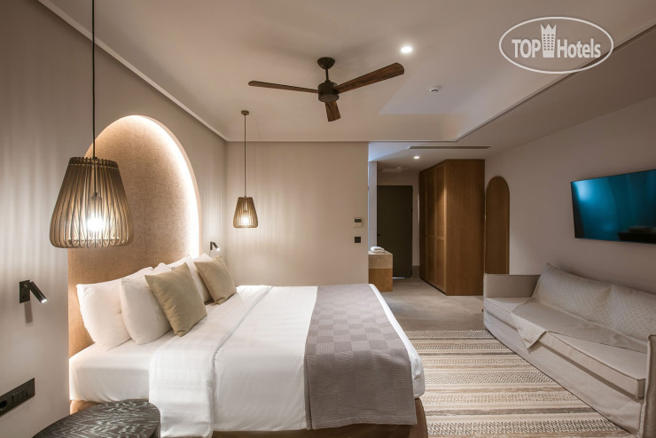 Hotel photo Paralos Venus Suites 5*