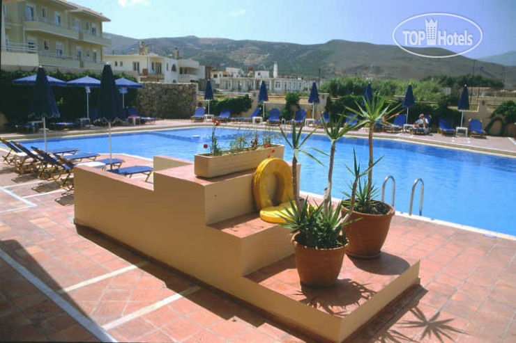 New photos from tourists Chryssana Beach 3*