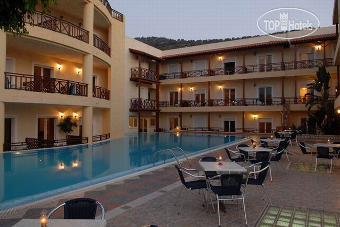 Hotelier's photos Cactus Beach 4*