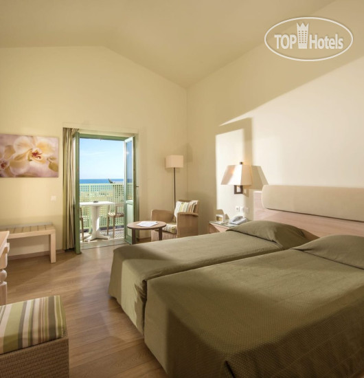 Hotelier's photos Silva Beach 4*
