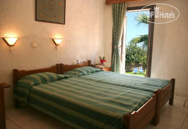 New photos from tourists Iliostasi Beach 2*