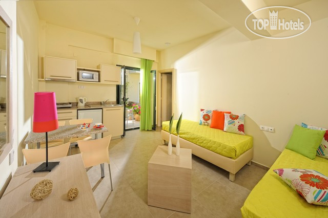 New photos from tourists Kristalli Apartments 3*