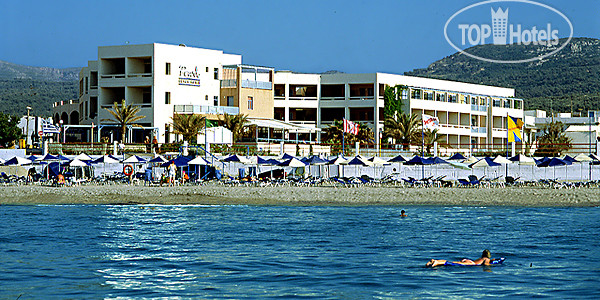 Hotelier's photos Pearl Beach 4*