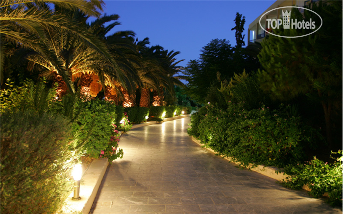 Hotelier's photos Aphrodite Beach Club 4*