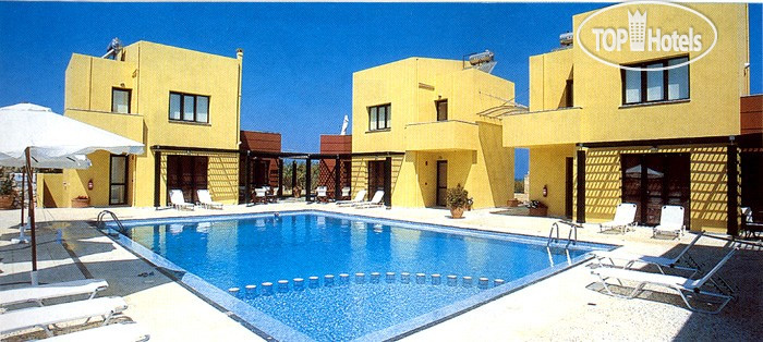 Hotelier's photos Daphni Villa 5*