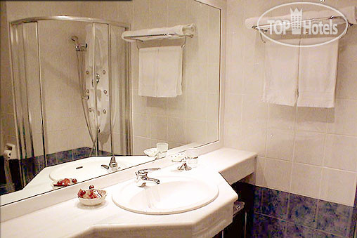 New photos from tourists Athens Atrium 4*