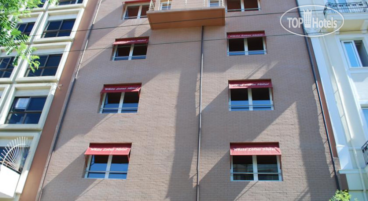 Hotel photo White Lotus Hotel 4*