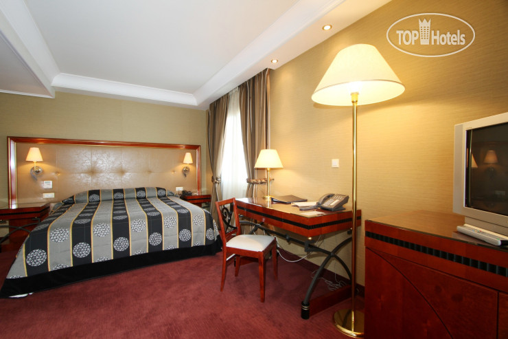New photos from tourists Piraeus Theoxenia 5*