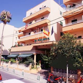 Photos HM Alma Beach