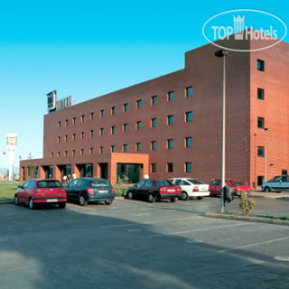 Фото Hotel City Express Santander Parayas