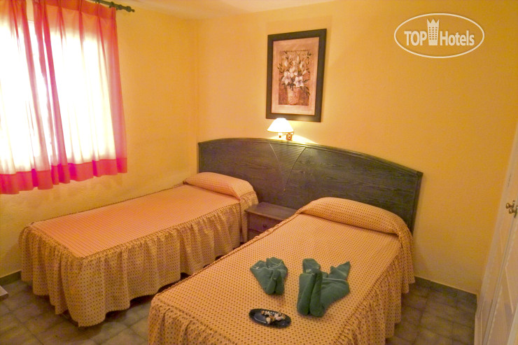 New photos from tourists Caleta Garden 2*