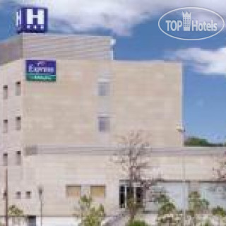 Фото Holiday Inn Express Barcelona-Montmelo