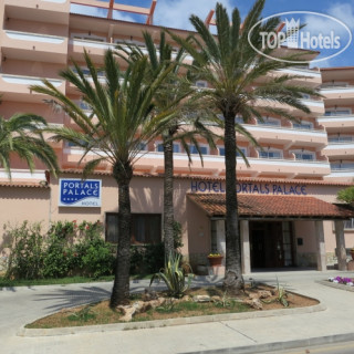 Фото Portals Palace