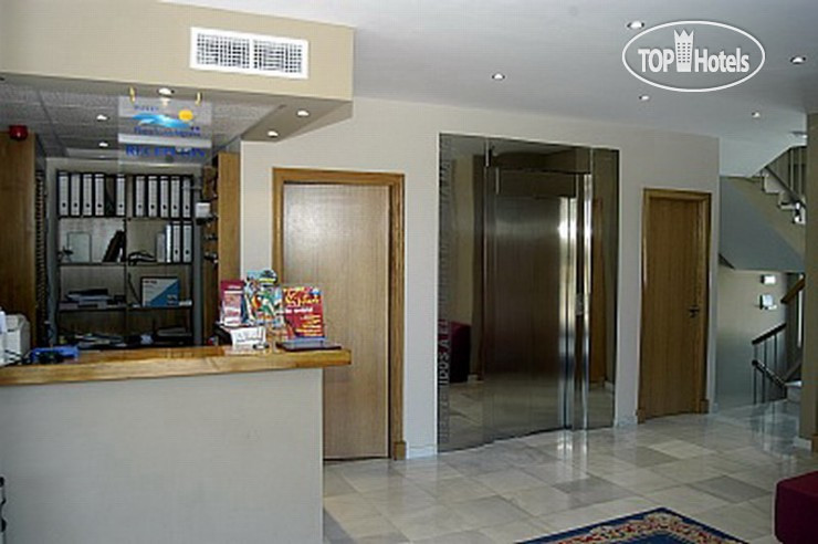 Hotelier's photos Playa de Valdelagrana Hotel 2*