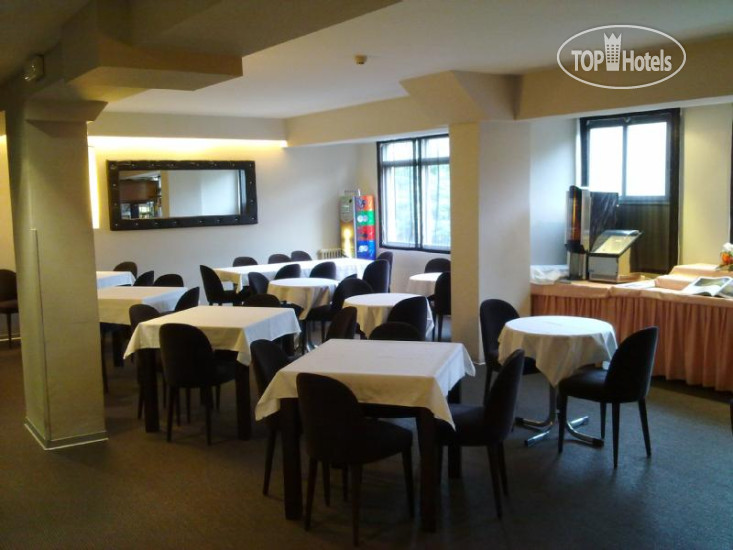 New photos from tourists Universal Hotel 2*