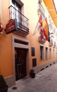 Hotel photo Los Templarios 2*
