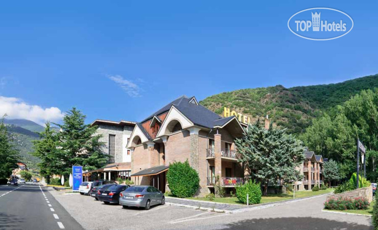 New photos from tourists Marvel Condes Del Pallars 3*