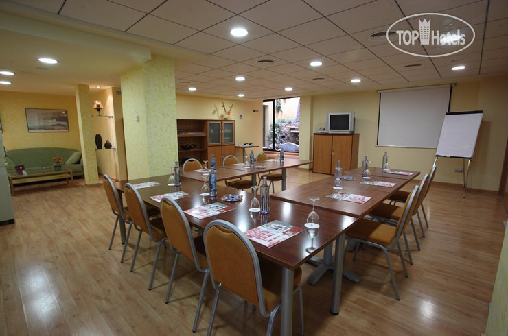 Hotelier's photos Real 3*