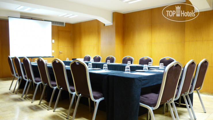 Hotelier's photos Barcelo Santa Cruz Contemporaneo 3*