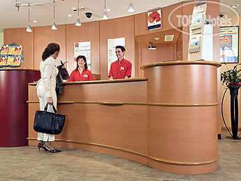 Hotel photo Ibis Zaragoza Centro 2*