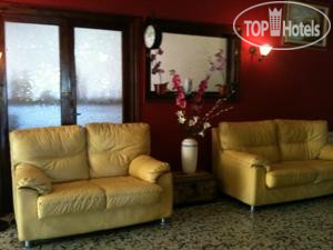 New photos from tourists Via Augusta 2*
