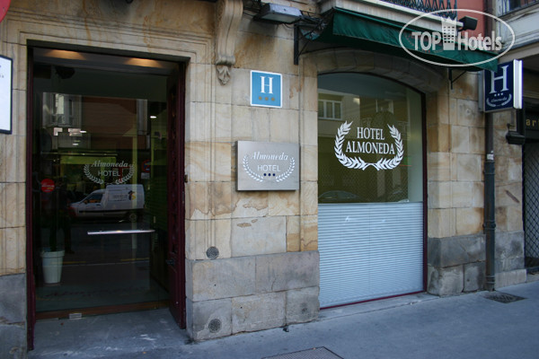 Hotel photo Almoneda 3*