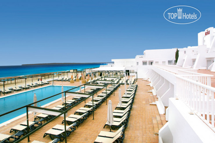 New photos from tourists Riu La Mola 4*