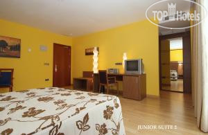 New photos from tourists Ciudad de Haro 3*