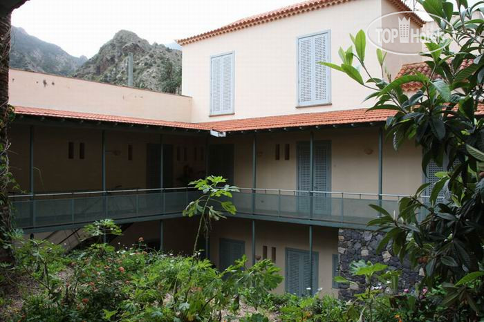 Hotelier's photos Triana 3*