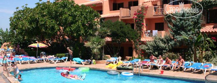 New photos from tourists Bahia Park Apts Cala'n Porter 2*