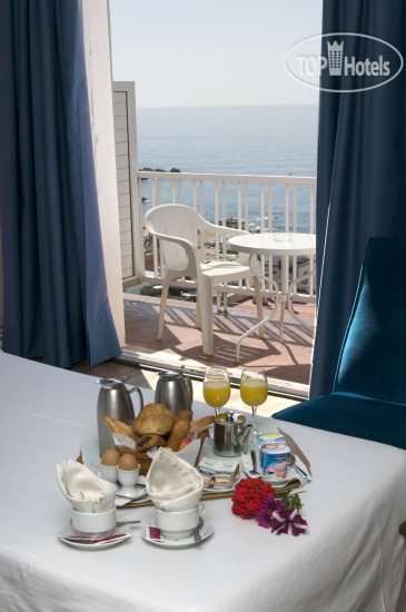 New photos from tourists Roger de Flor by Seleqtta 4*