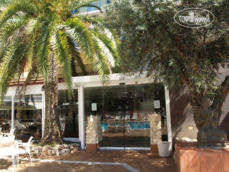 Новые добавленные фото туристов La Palmera 3*